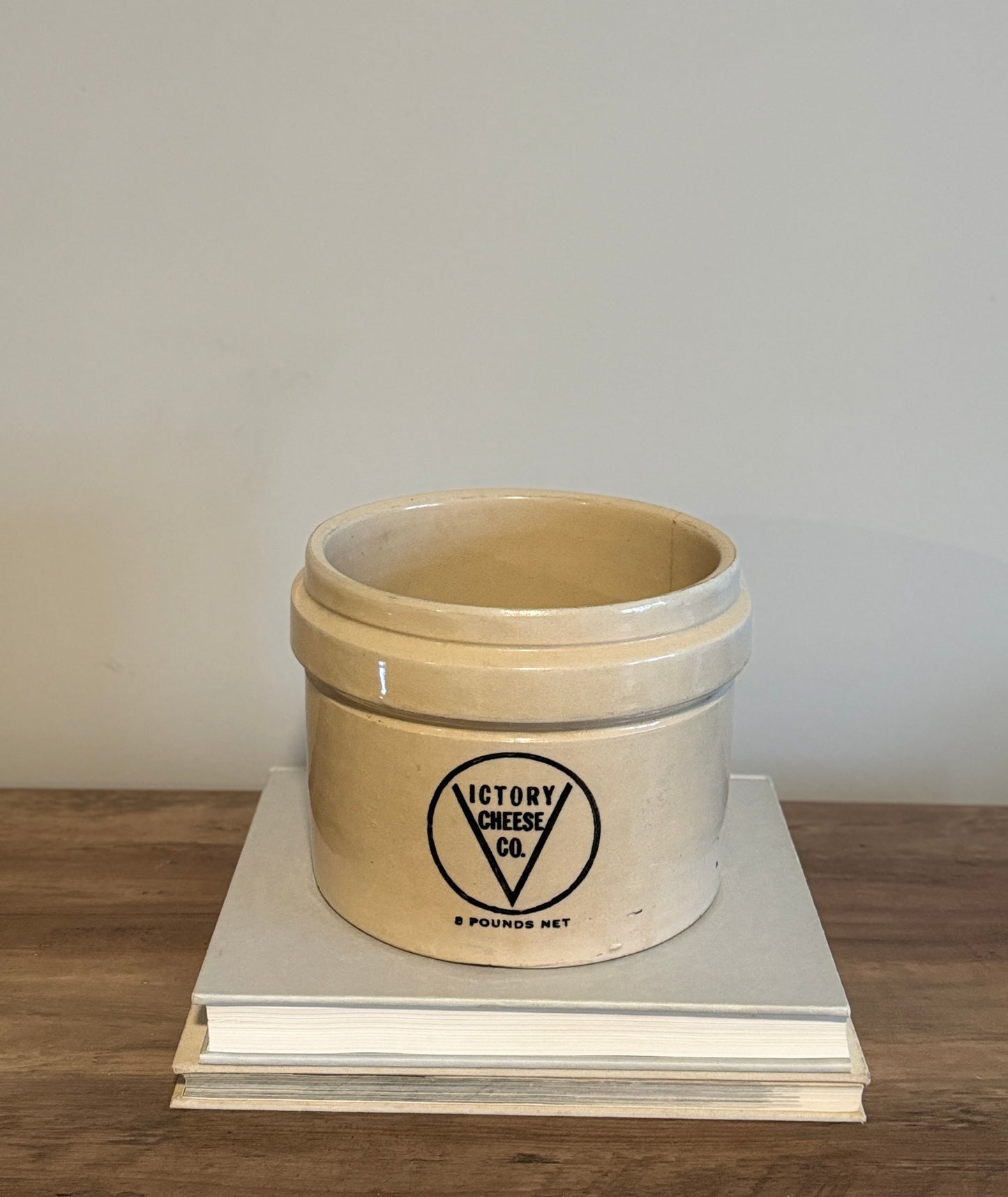 Viceroy Cheese Co. crock as found